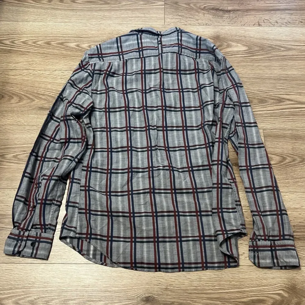 Banana Republic Men’s Grey Red Blue Plaid Camden Fit Button Up Size Medium (A34)